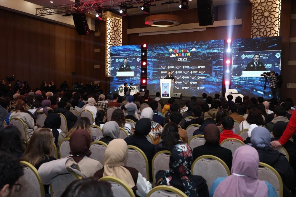 Türkiye'nin en büyük yazılım etkinliği DevFest Konya gerçekleştirildi