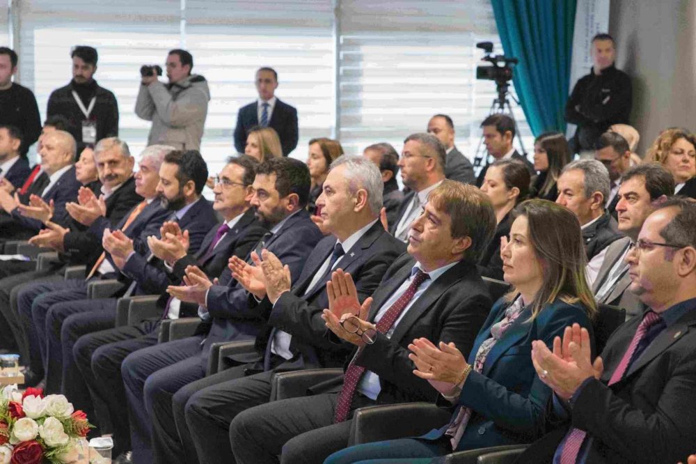 Konya'da düzenlenen İklim Değişikliği Çalıştayı'nda temiz enerji çağrısı