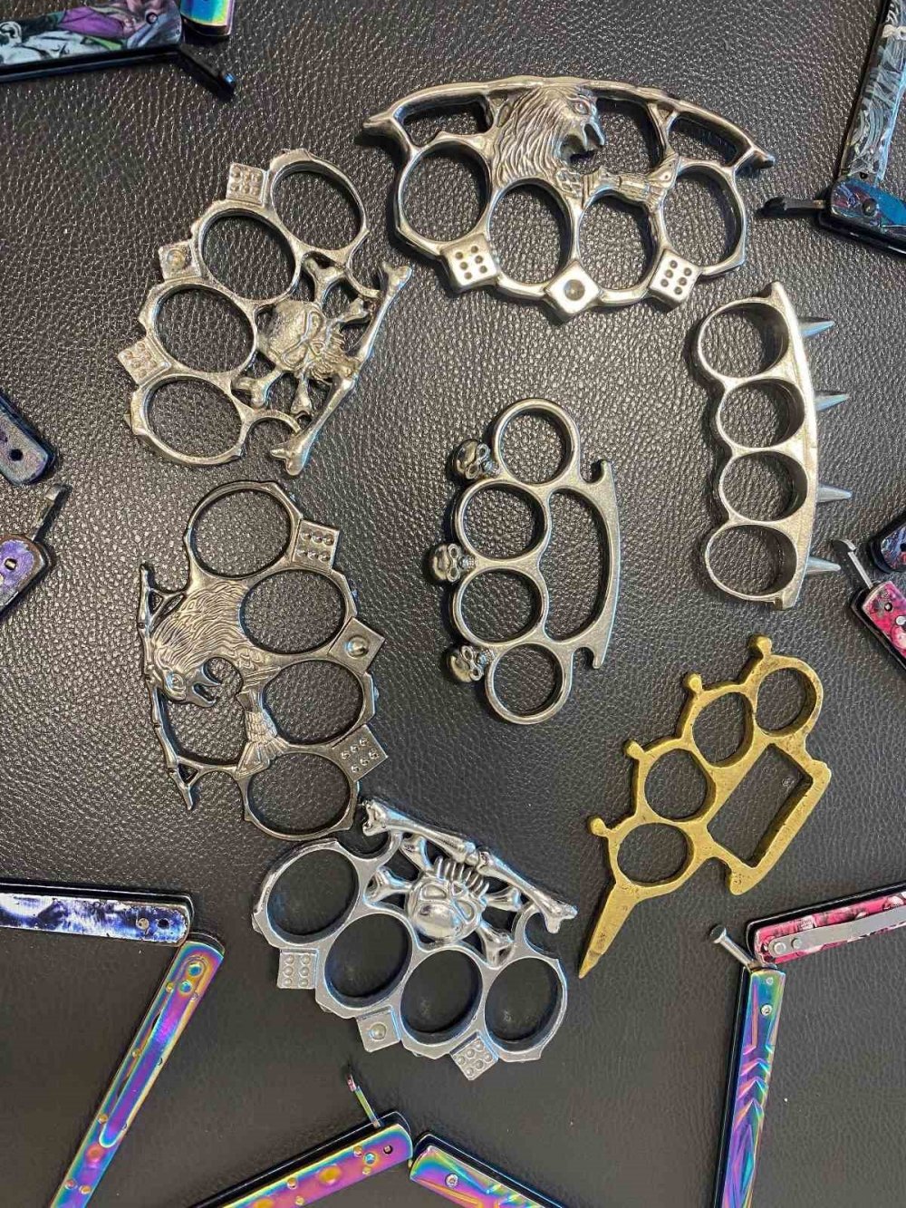 Konya’da kesici ve delici aletlerle korku salanlar polis takibinde