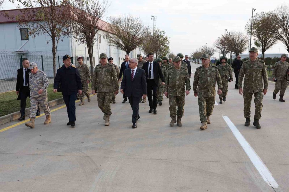 Cumhurbaşkanı Erdoğan'dan kahraman Mehmetçiklere yeni yıl kutlaması