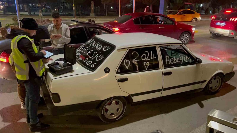 Aksaray'da yakalanan yeni yılın ilk alkollü sürücüsü gazeteciyi polise şikayet etti