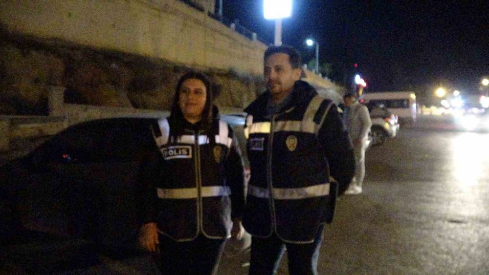 Şehit polisler İbrahim Yüce ve Abdullah Kocaer'in kızları 2024'e görev başında girdi