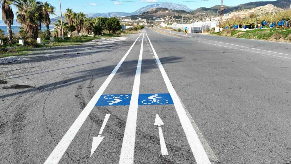 Alanya'da Bisiklet Severlere Müjde: Yeni Sahil Bisiklet Yolu Projesi Tamamlanıyor!