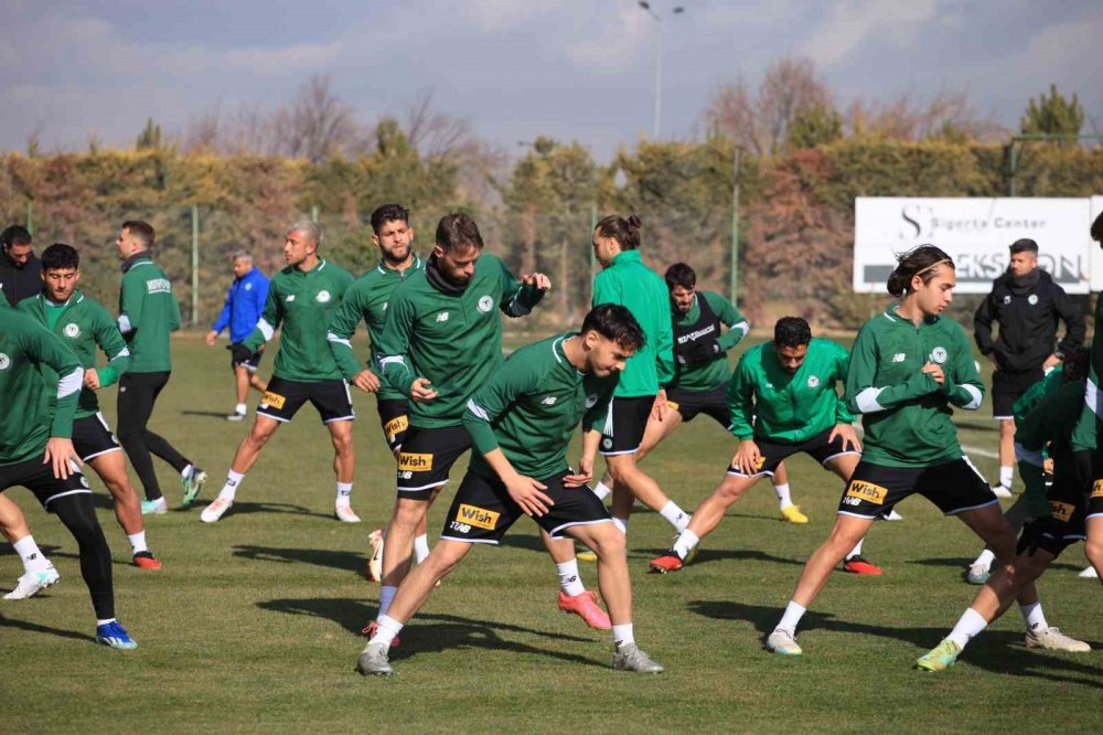 Konyaspor'un zorlu sınavları başlıyor: Galatasaray, Fenerbahçe, İstanbulspor