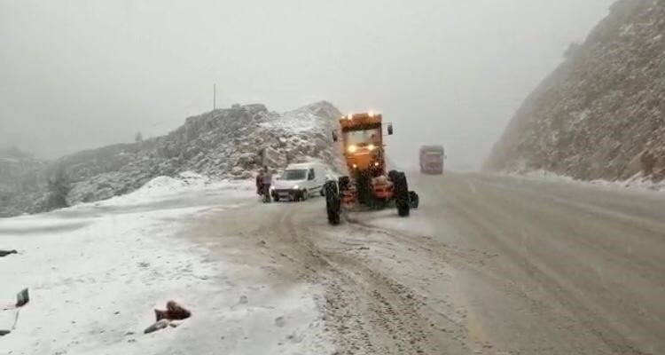 Konya'da beklenen kar Alacabel'de başladı