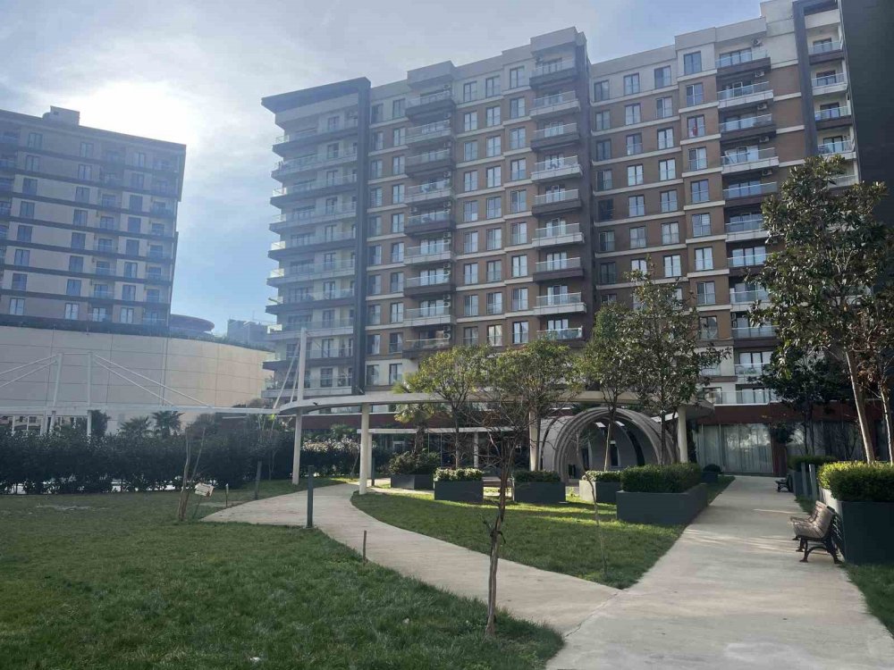 Aidatlara yapılan yüksek zamlar ve usulsüzlük iddiaları site sakinlerini isyan ettirdi