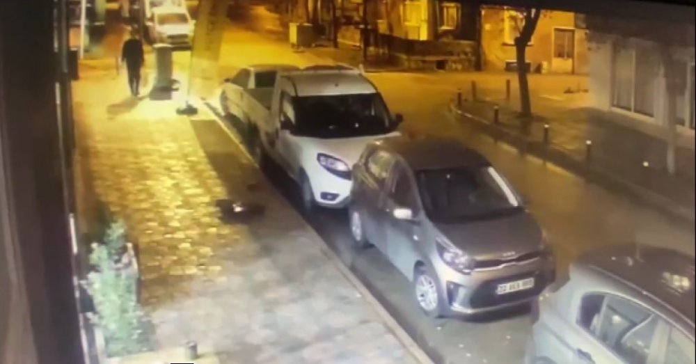 Evden 50 bin TL’lik hırsızlığın keşif anları kamerada