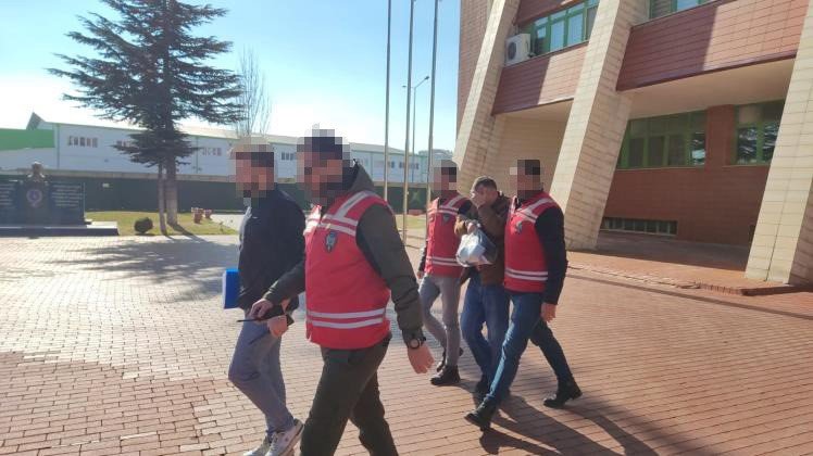 Evden 50 bin TL’lik hırsızlığın keşif anları kamerada
