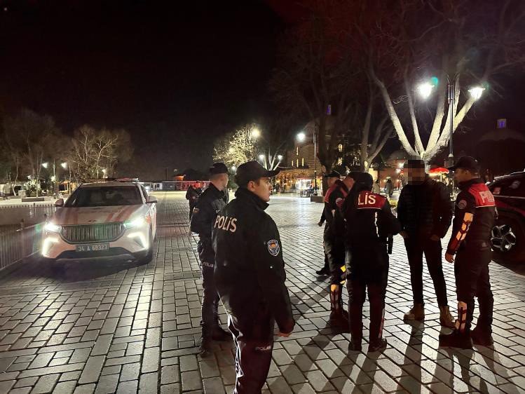 İstanbul polisi teyakkuzda! Şüpheli şahıslar tek tek arandı
