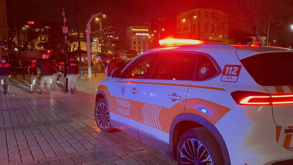 İstanbul polisi teyakkuzda! Şüpheli şahıslar tek tek arandı