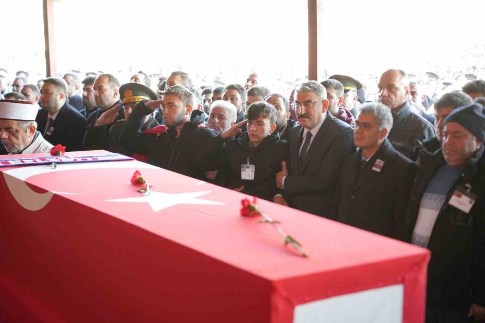 Şehit Kemal Batur’a memleketi Niğde’de hüzünlü veda