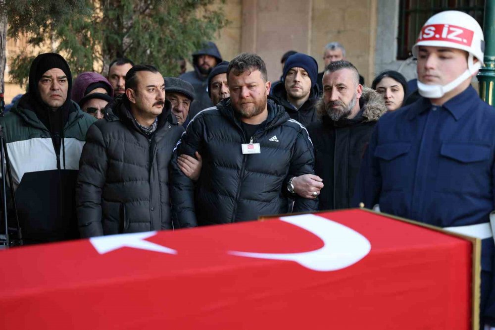 Şehit Muhammed Tunahan Evcin'in cenazesinde gözyaşları sel oldu