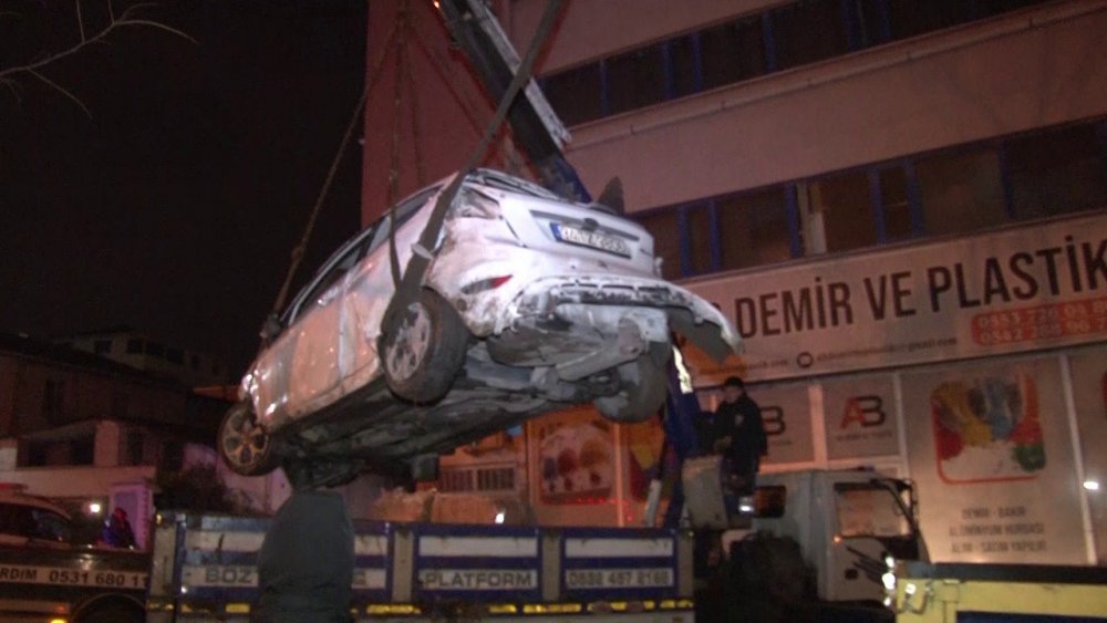 Sultanbeyli'de korkunç olay! Önce sevdiği kızı vurdu ardından intihar etti