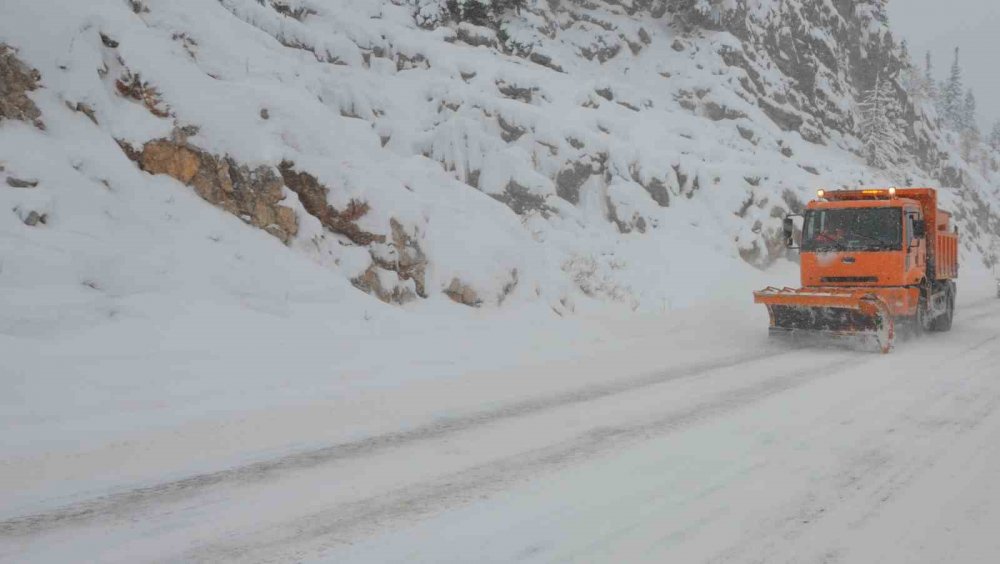 Yola çıkacaklar dikkat: Antalya-Konya kara yolunda son durum