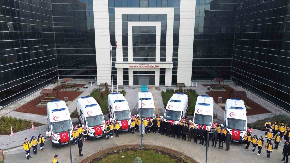 Sağlık Bakanlığı'ndan tahsis edilen 7 yeni ambulans 7 ilçede hizmet verecek