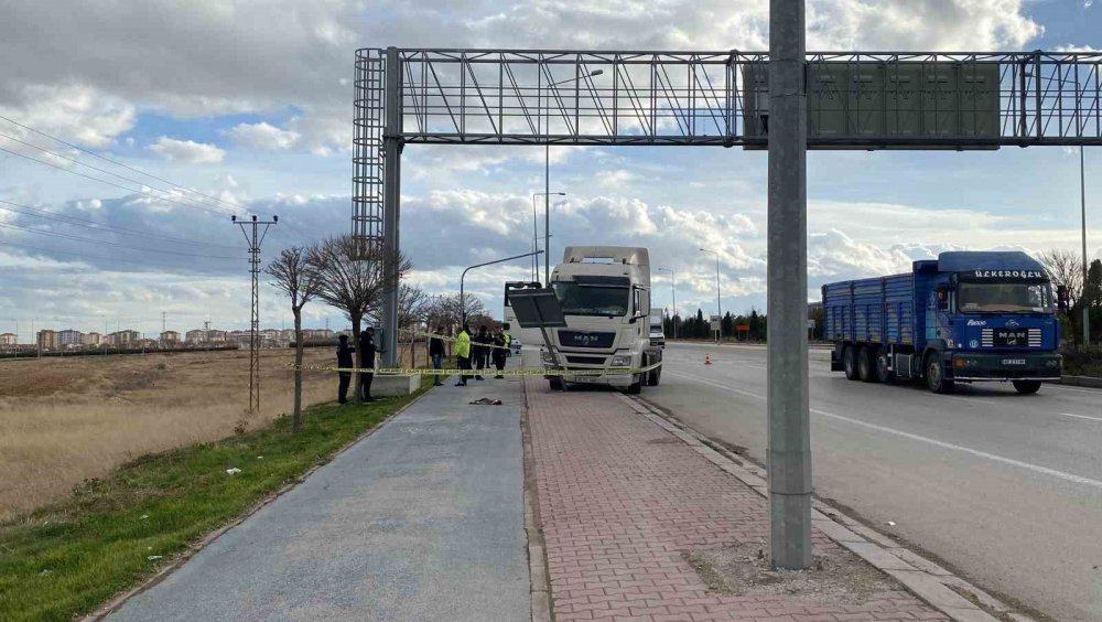 Konya’da başına levha çarpan tır sürücüsü Doğan Acar öldü