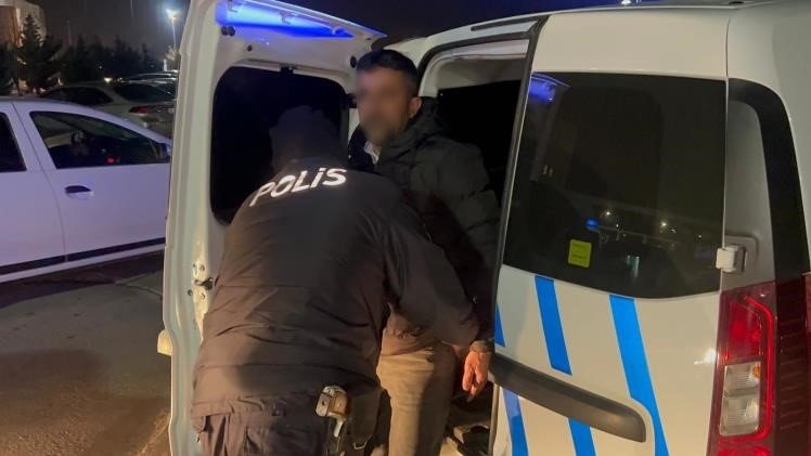 Eski eşe kanlı pusu: İş çıkışında bekledi