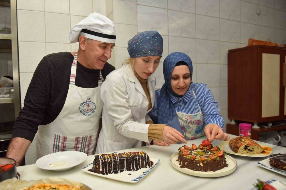 Bu kurslara giden meslek sahibi oluyor