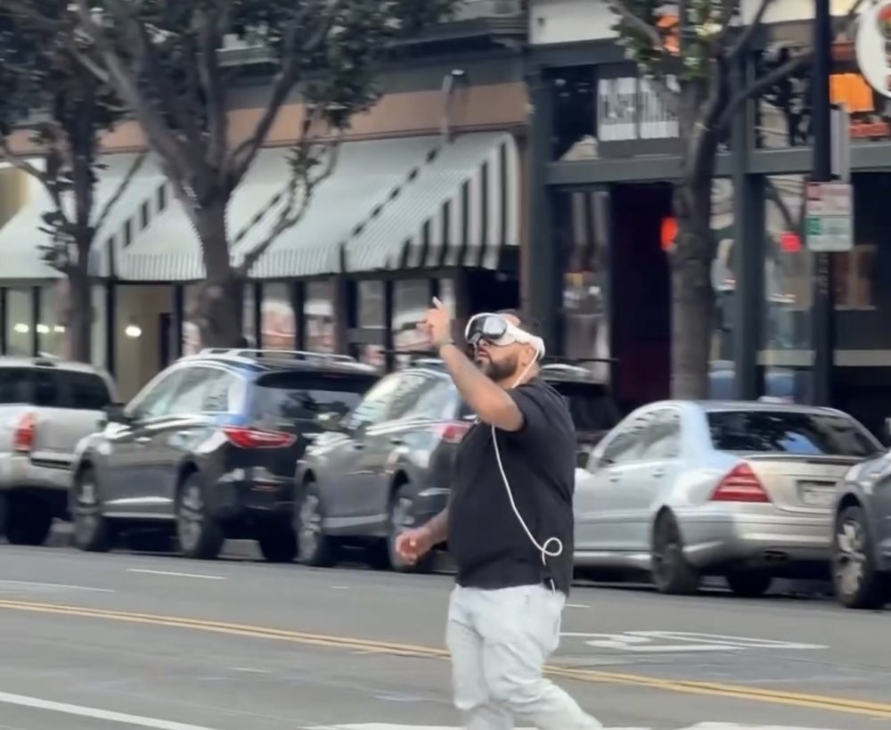 Apple’ın yeni gözlüğü sokakları bilim kurgu filmlerine çevirdi