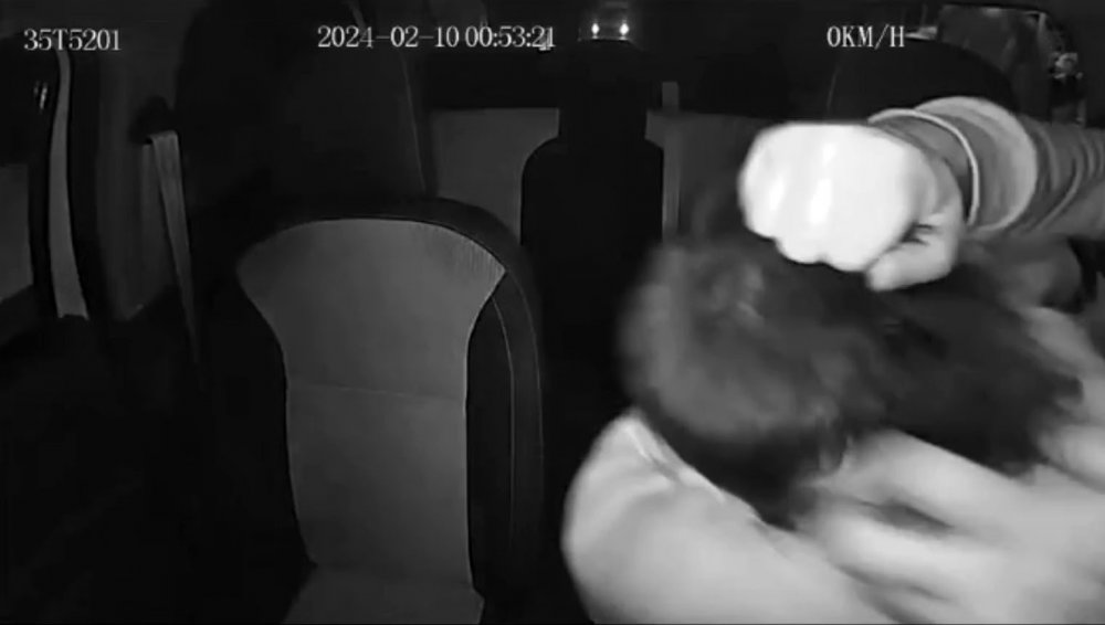 İzmir’de yine taksiciye saldırı! O anlar kamerada