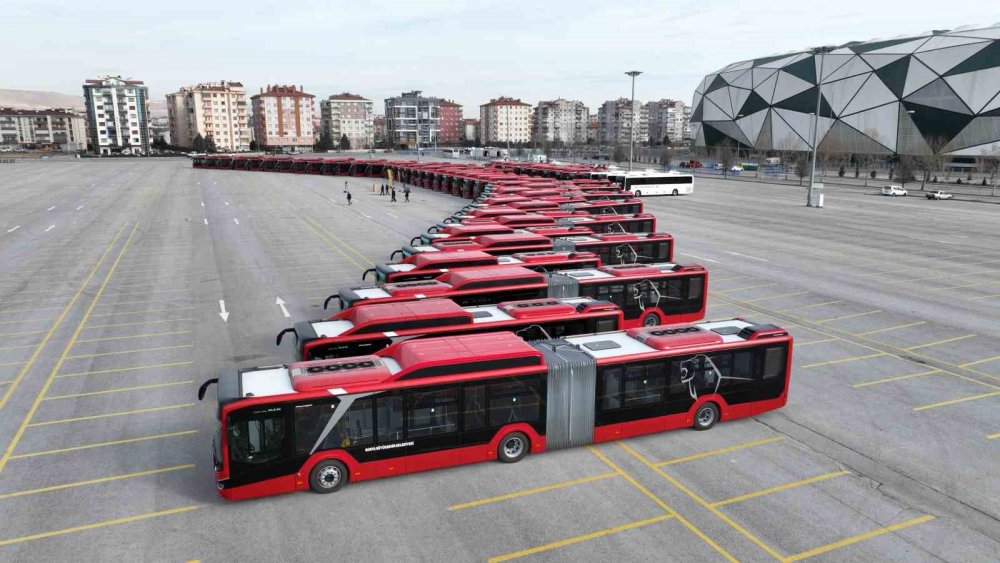 Konya filosuna 53 yeni doğalgazlı otobüs! Başkan Altay'dan en ucuz ulaşım açıklaması