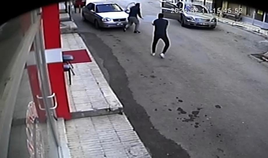Konya’da sokak ortasında silahlı pusu! O anlar kamerada