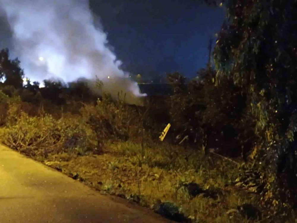 Doğalgaz borusu patladı, sızan gaz böyle görüntülendi