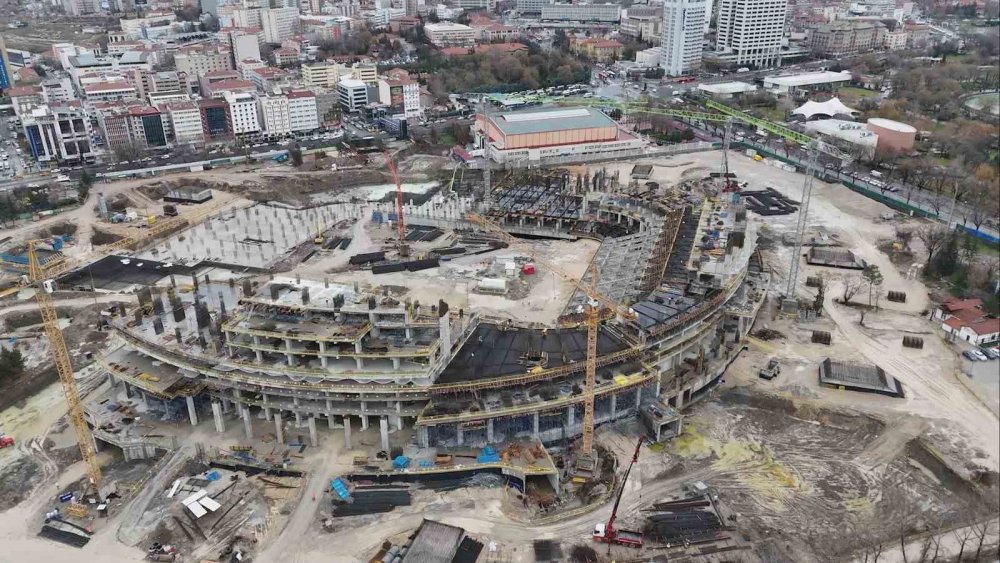 Ankara’da çürük raporu alınmıştı! 45 bin kişilik yeni stadyumda çalışmalar havadan görüntülendi