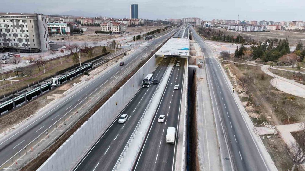 Konya İstanbul yoluna bir köprülü kavşak daha