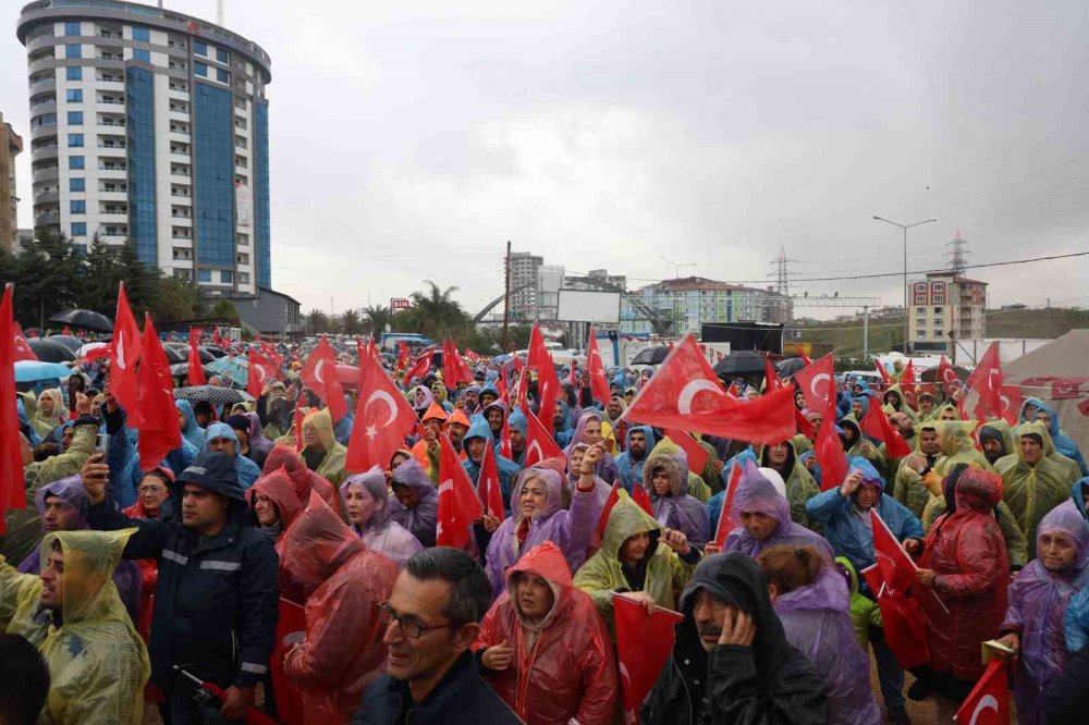 Hataylılardan Lütfü Savaş’a destek: CHP il başkanlığında toplandılar