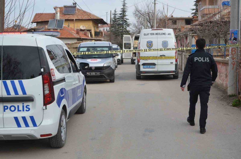 Konya’da esrarengiz cinayet: Satırla öldürülmüş halde bulundu