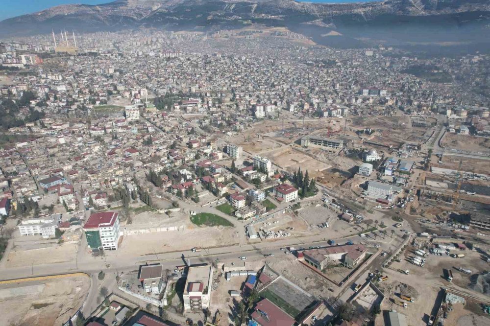 Ebrar Sitesi’nde yerinde dönüşüm başladı