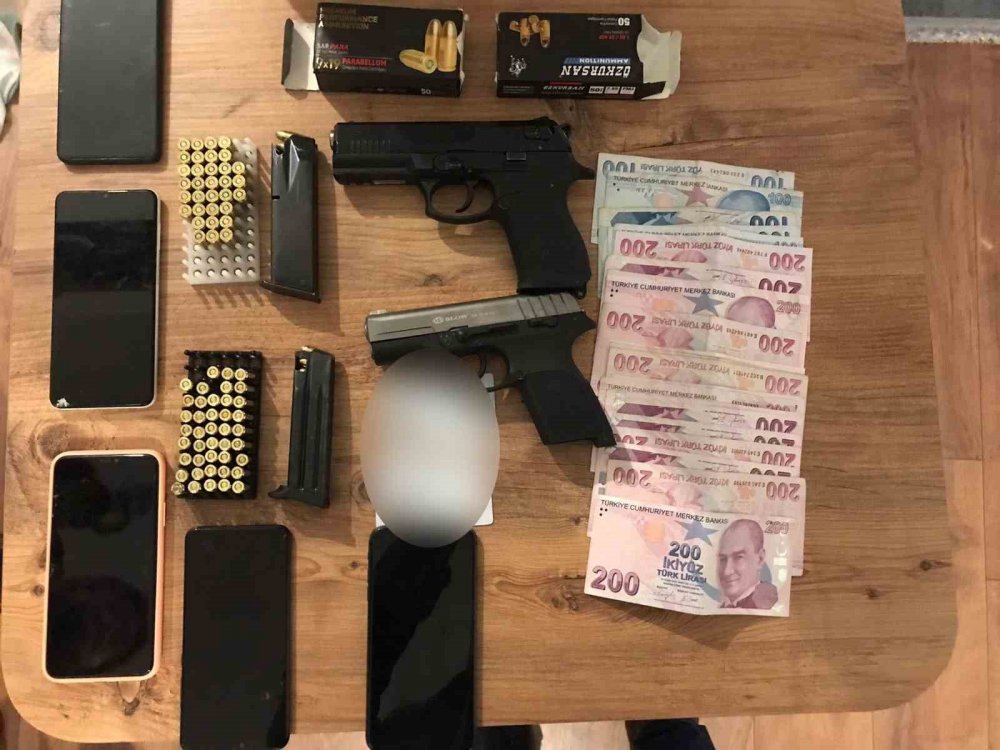 Türk polisi 25 kadını fuhuş çetesinden kurtardı