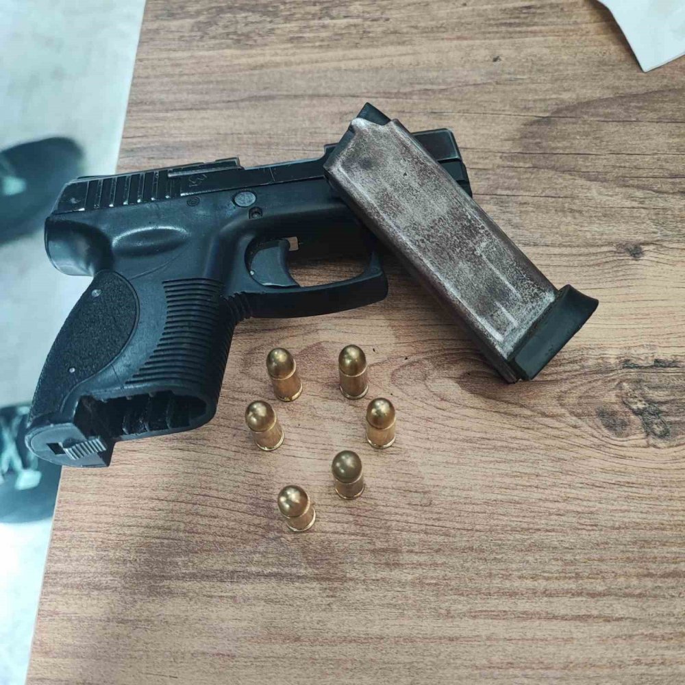 Türk polisi 25 kadını fuhuş çetesinden kurtardı