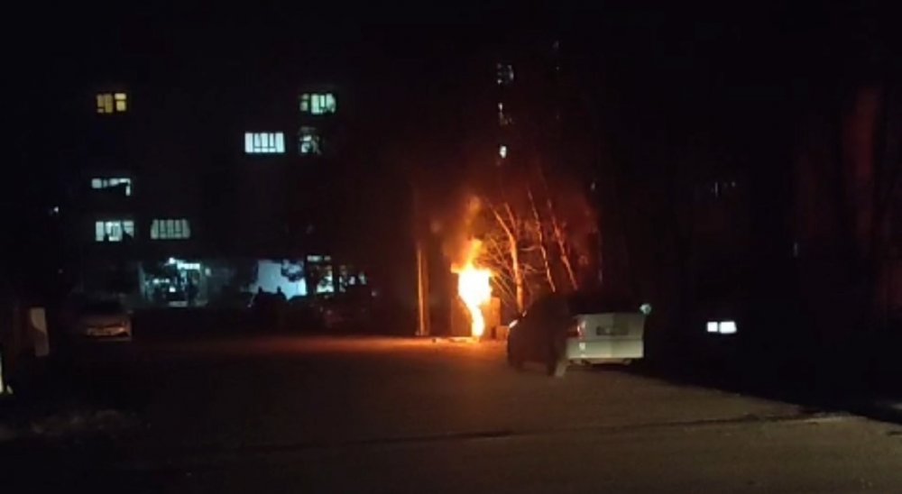 Elektrik panosu bomba gibi patladı