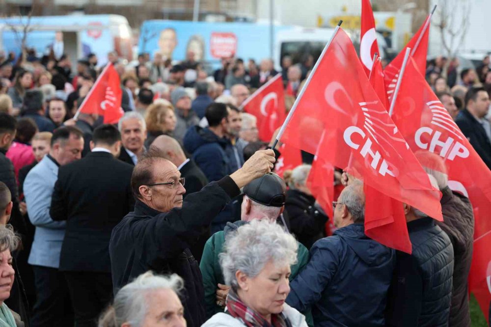 Özgür Özel: İzmir’de büyük bir dönüşüm başlatıyoruz