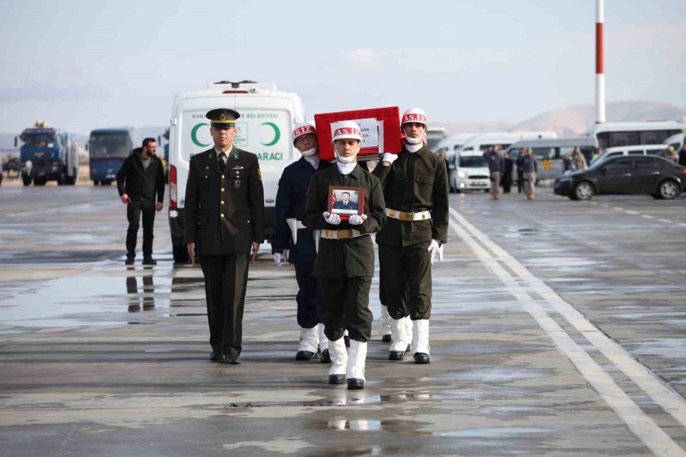 Şehit Uzman Çavuş Ercan Güven’in cenazesi Konya'dan Aydın’a uğurlandı