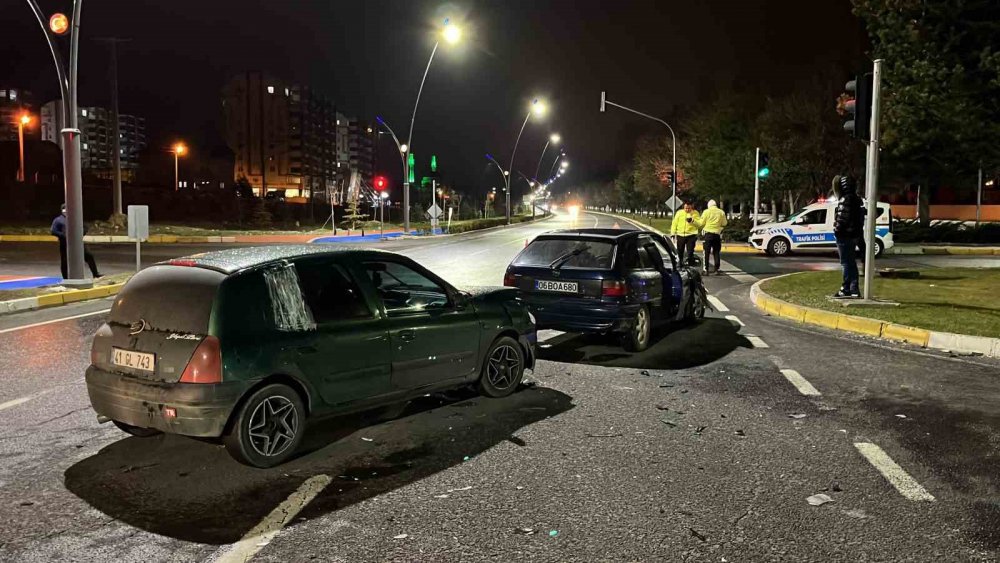 Kırmızı ışık ihlali pahalıya patladı