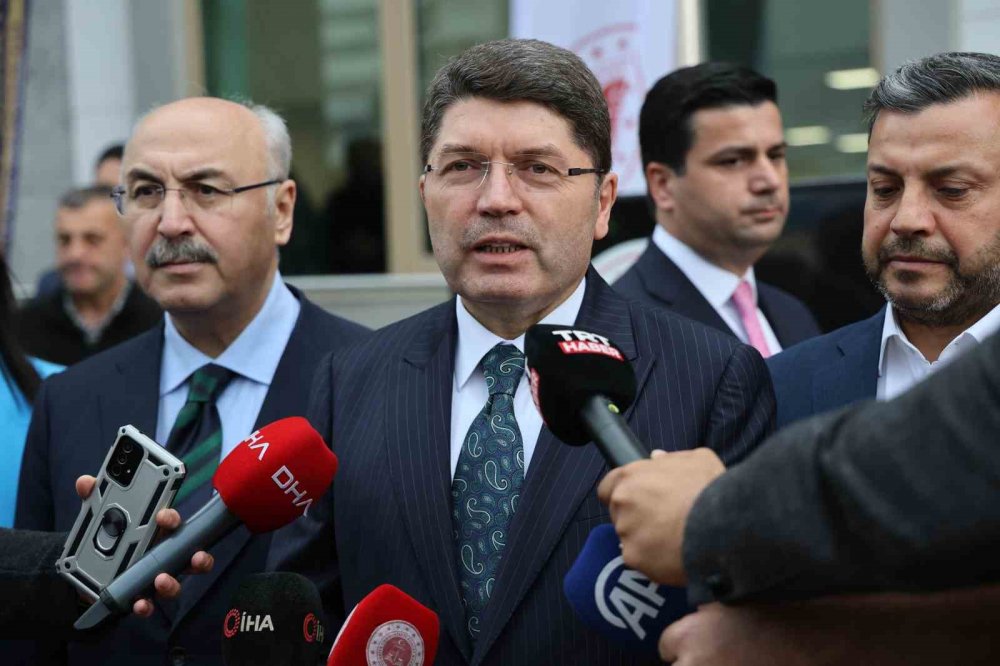 Adalet Bakanı Tunç'tan Trabzon-Fener maçı açıklaması: 38 kişinin kimlikleri tespit edildi