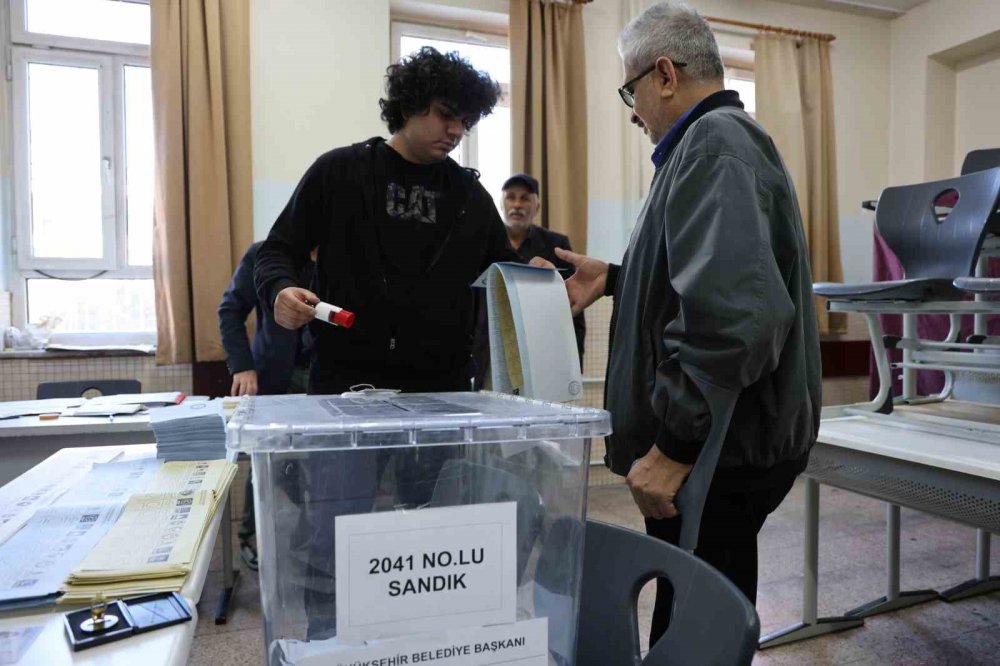 Konya’da oy verme işlemleri devam ediyor