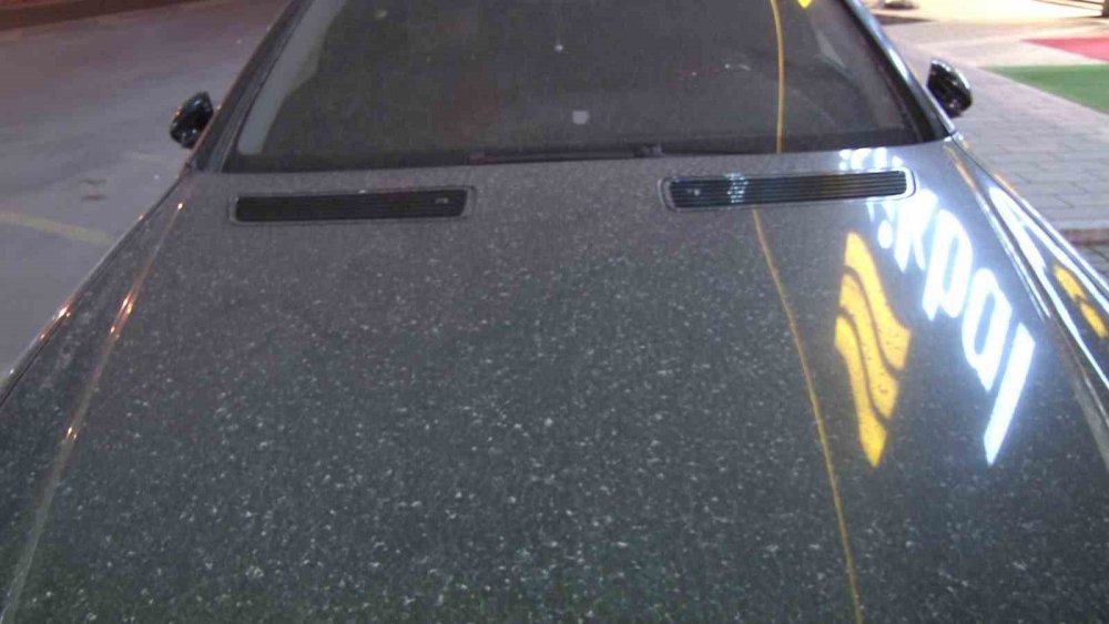 Sahra Çölü’nden gelen toz bulutu etkisini gösterdi