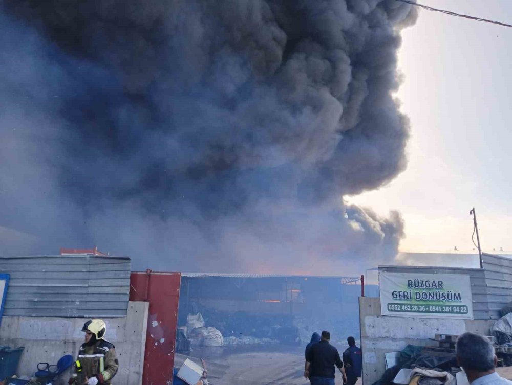 Ankara'daki yangına Konya'dan ekip gönderildi