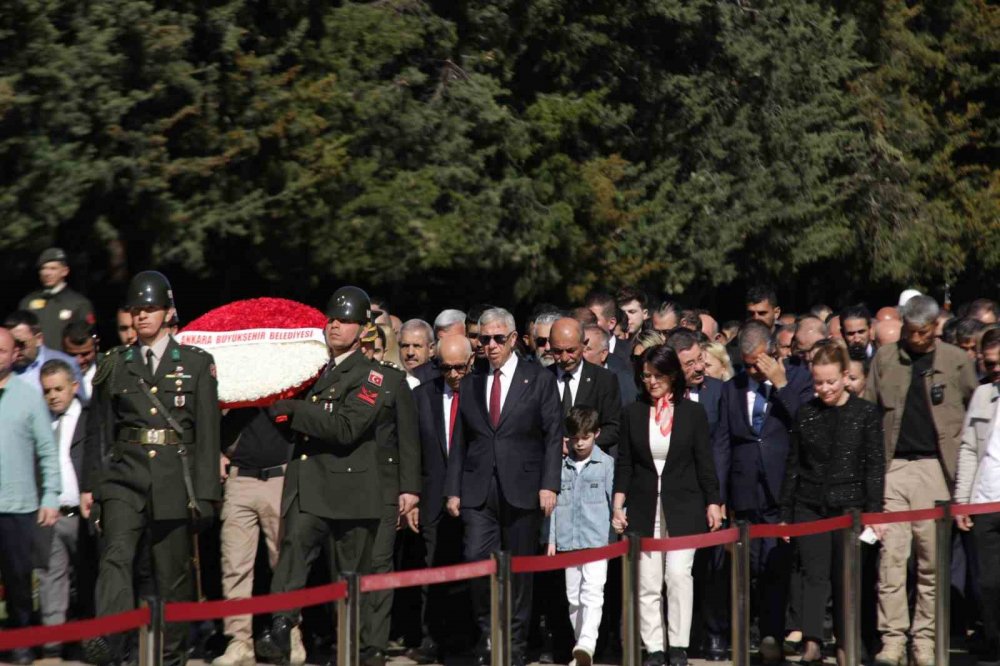 Ankara'nın CHP'li başkanları Anıtkabir’i ziyaret etti