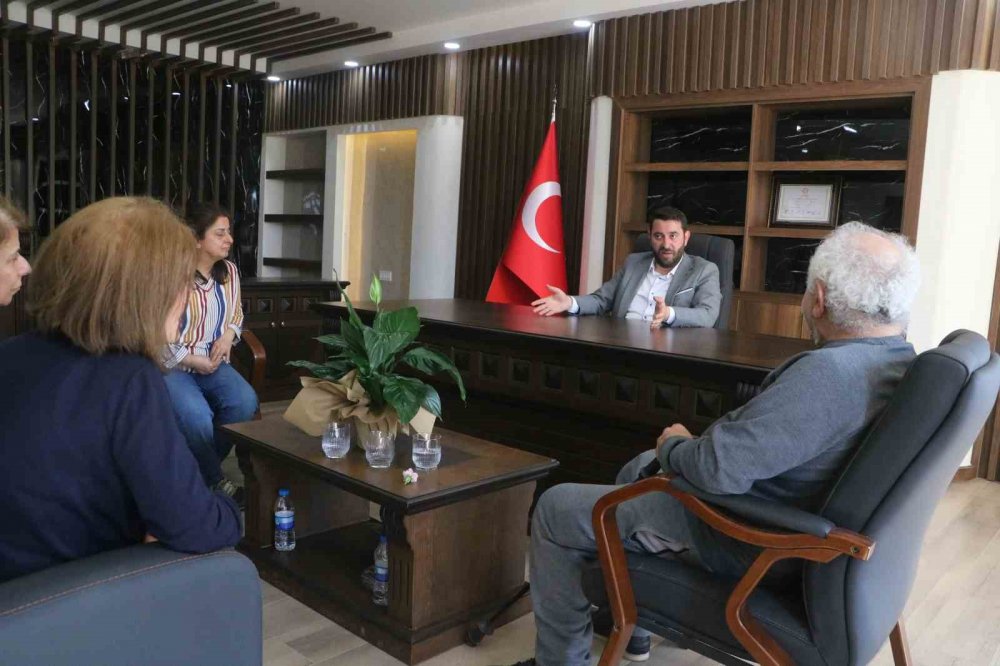 Samandağ'ı CHP'den koparan TİP'li başkan göreve başladı