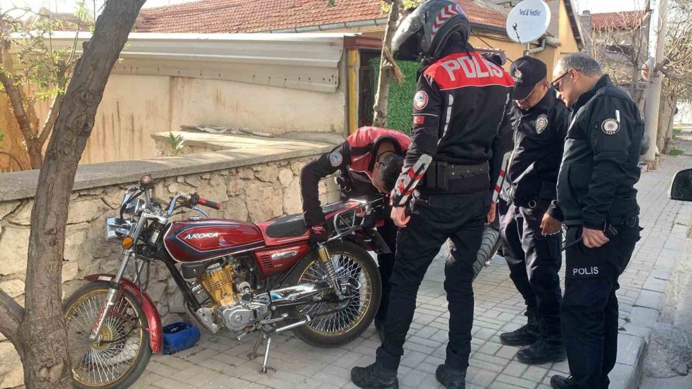 Polisten kaçan motosiklete 43 bin lira ceza yazıldı