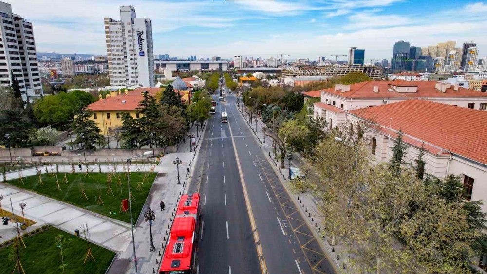 Başkent bayramda hayalet şehre dönüştü