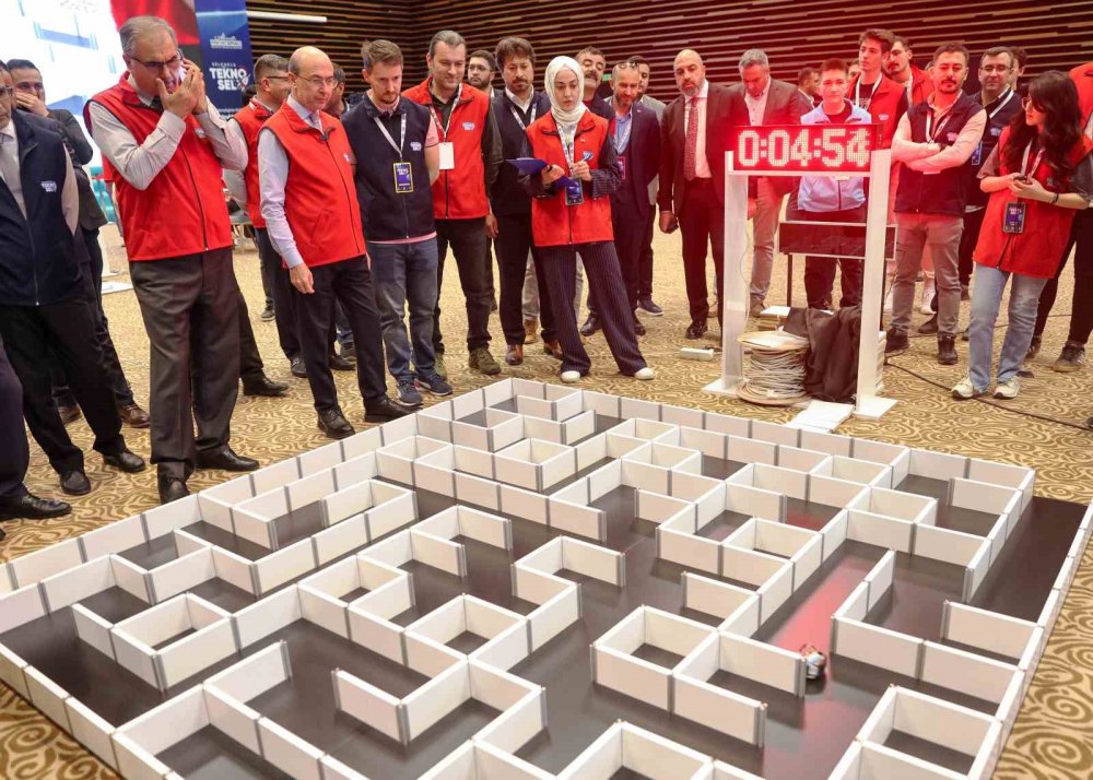 Konya'da TEKNO-SEL Robot Yarışması Ödül Töreni Gerçekleşti