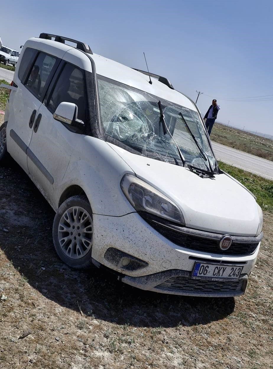 Sazlıpınar'da iki aracın çarpıştığı kazada 1 kişi yaralandı