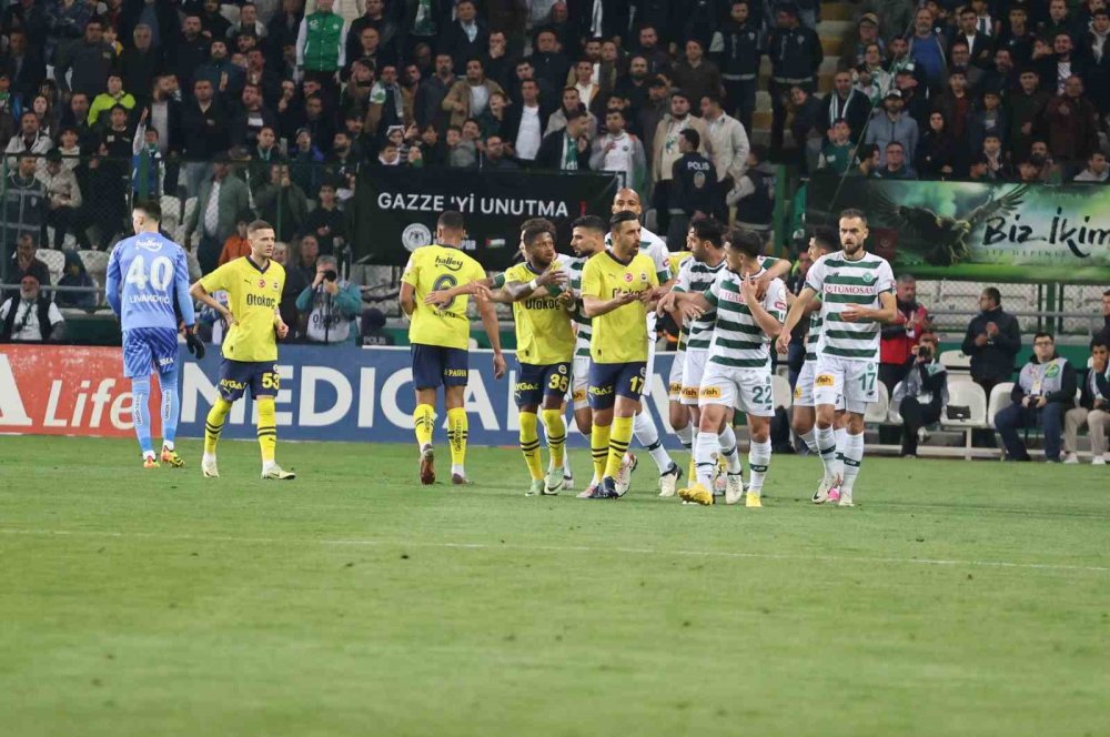 Konyaspor ligde kalıyor diyenler parmak kaldırsın