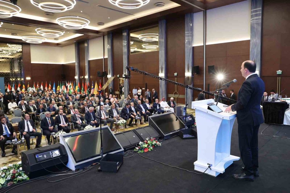 Konya'da düzenlenen İslam Başkentleri ve Şehirleri Teşkilatı Konferansı sona erdi